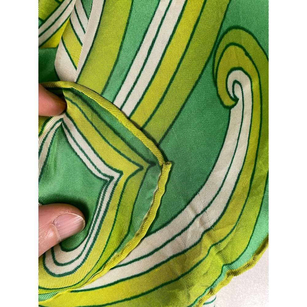 Vera Neumann Vintage Silk Scarf Green Psychedelic Swirl Gold-Piece Collection - Picture 9 of 12
